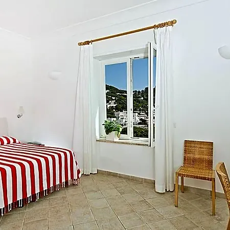 La Tosca 2* Capri